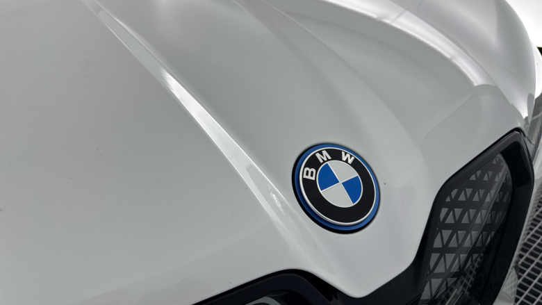 BMW iX 240kW xDrive40 M Sport 76.6kWh 5dr Auto Electric Estate